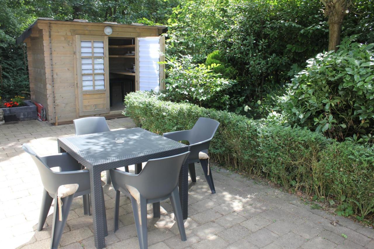 Sfeervolle Chalet Met Terras, H14 De Veldkamp, Epe, Voor 4 Personen Villa Eksteriør bilde