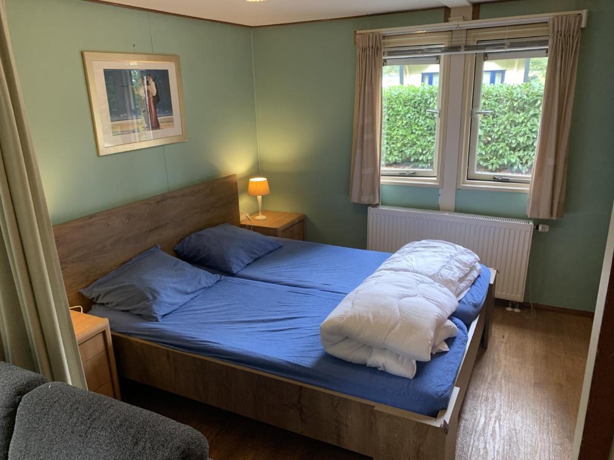 Sfeervolle Chalet Met Terras, H14 De Veldkamp, Epe, Voor 4 Personen Villa Eksteriør bilde